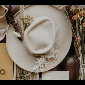 NWT Shyanne Beige Khaki Wool Felted Western Fashion Hat